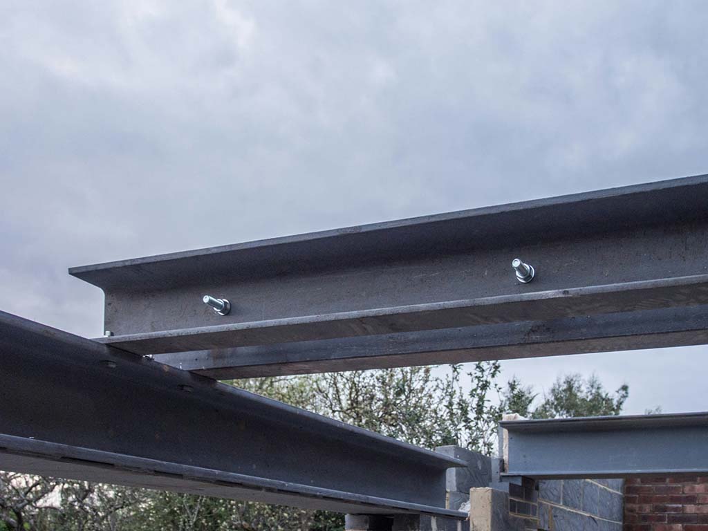 Kingsmead Conversions - news - Steel or Timber Beams – Which is Best for Your Loft Conversion